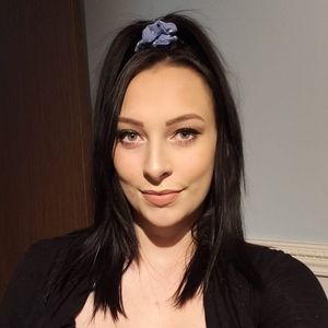 Meet your Posher, Naomi